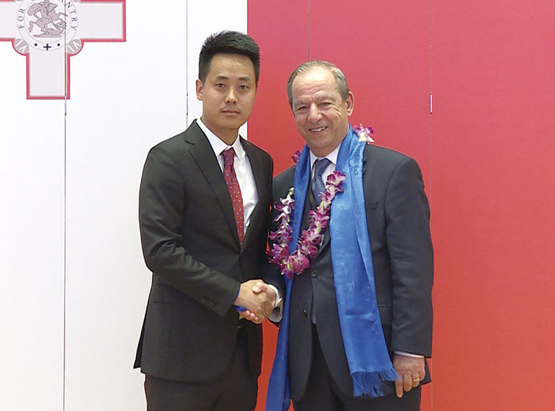 涂宸豪和马耳他前总理劳伦斯·贡齐